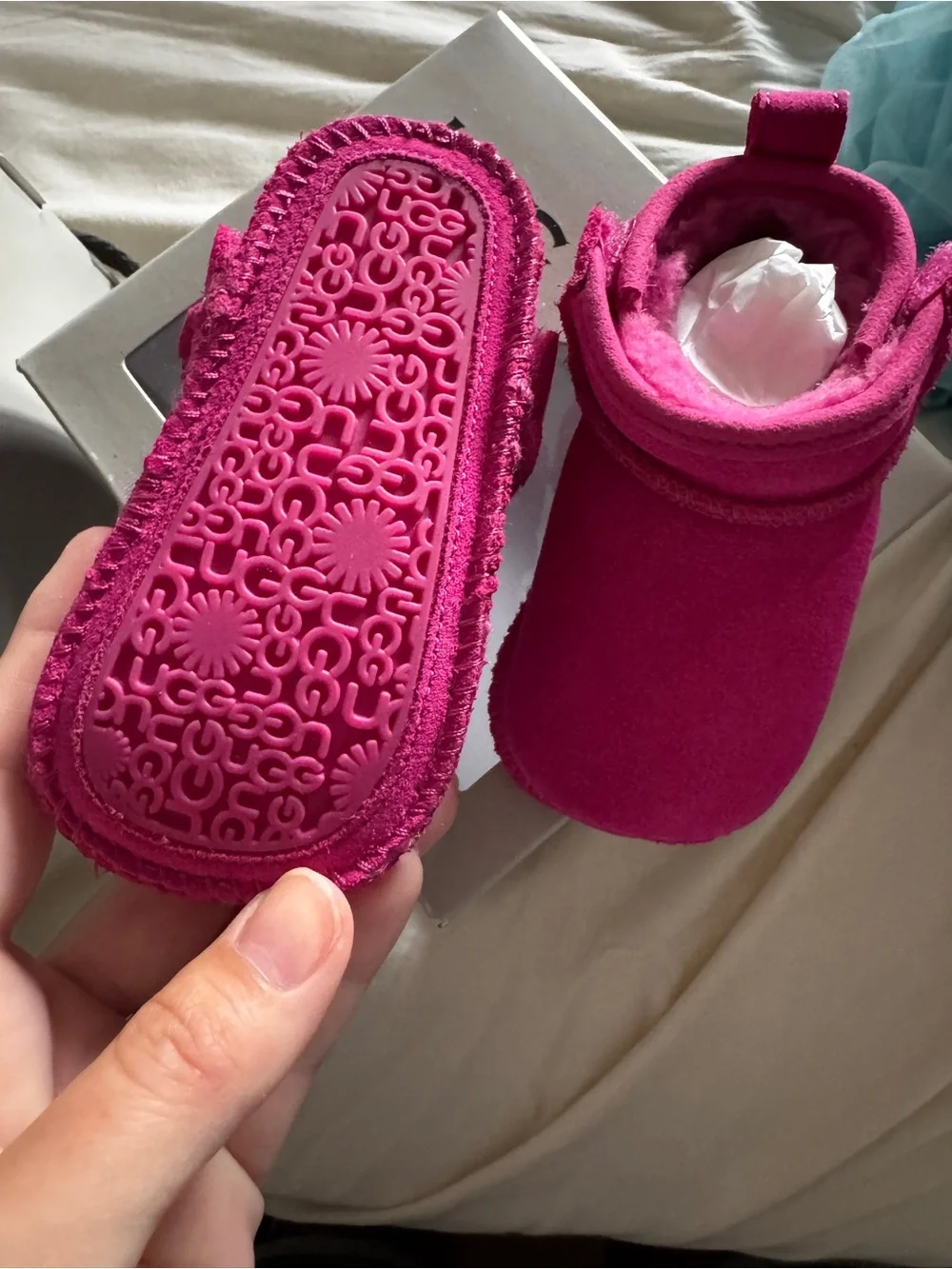 BNIB hot pink baby UGG boots size 2/3
